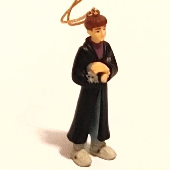 Harry Potter Enesco Hanging Ornament - Ron Weasley & Scabbers MINI Ornament - Picture 1 of 4